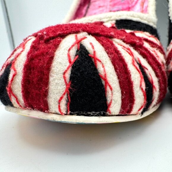 Irregular Choice Women’s Patty Black Union Jack Heart Heels Sz EUR 37 US 6.5 - 7 - Picture 10 of 16